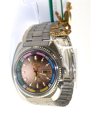 Lot 345 - A stainless steel automatic calendar wristwatch, signed Orient, divers watch, circa 2010, lever...