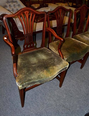 Lot 1392 - A good set of eight Hepplewhite style mahogany dining chairs, with inlaid detail, including two...