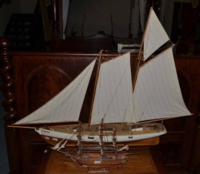 Lot 1499 - A Victorian style model of a pond yacht with linen sail and a cream painted hull, 130cm wide...