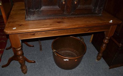 Lot 1635 - A pine kitchen table, 140cm wide