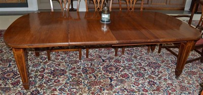 Lot 1743 - A late Victorian mahogany extending dining table with two additional leaves, 238cm extended