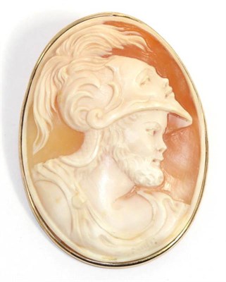 Lot 595 - A carved shell cameo brooch/pendant, depicting the bust of Mars in an elaborate helmet,...