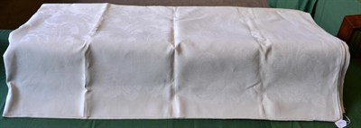 Lot 1390 - Circa 1857 'Crimean Hero' banqueting cloth, a linen damask cloth woven to commemorate victory...