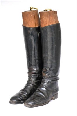 Lot 1391 - Pair of leather riding boots with trees