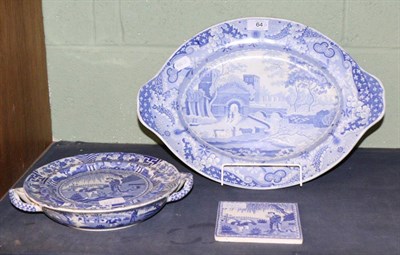 Lot 64 - A Spode Pearlware Hot Water Plate, circa 1820, printed in underglaze blue with the Long Eliza...