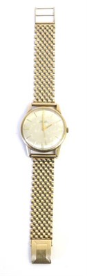 Lot 106 - A 9ct Gold Automatic Centre Seconds Wristwatch, signed Omega, 1961, (calibre 552) lever...