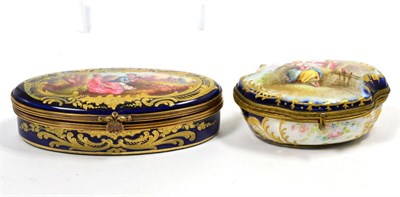 Lot 126 - A Gilt Metal Sèvres Style Pottery Oval Trinket Box, circa 1900, decorated with 18th century lovers