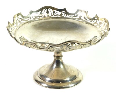 Lot 298 - A George V Silver Pedestal Dish/Tazza, Z Barraclough & Sons, Sheffield 1911, with shaped...