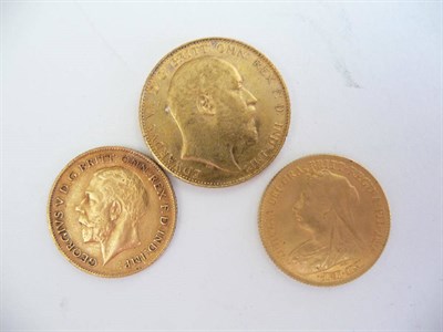 Lot 80 - Sovereign 1907, and Two Half Sovereigns, 1911 and 1897, AVF or + (3)