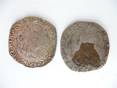 Lot 24 - Charles I: Halfcrown MM star (obv. small star over ?, rev. large star), obv. most of king and horse