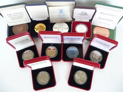 Lot 275 - Miscellaneous Lot including: a sterling silver commemorative medal '400th Anniversary of the...