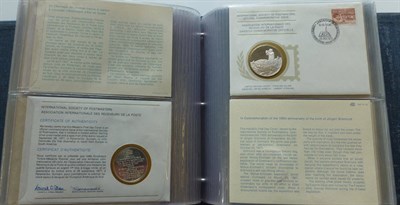 Lot 402 - A Set of 36 X Sterling Silver Proof Medallic 1st Day Covers  'International Society of...