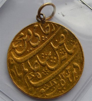 Lot 287 - British India, Bengal Presidency Gold Mohur AH1202 (1787AD), yr 19, with small suspension loop...