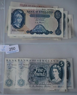 Lot 250 - A Small Collection of BofE Banknotes comprising: 8 x £5: 1 x O'Brien (B13), 4 x Hollom (B27, D92