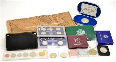 Lot 178 - A Small Collection of USA & Canada Coins comprising: USA: 2 x proof sets: 1976s 6 coins 1 cent to 1