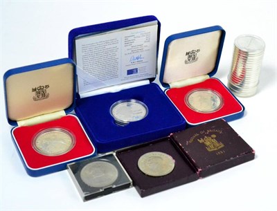 Lot 20 - 2 x Silver Proof Crowns 1977, in CofI (one with cert), silver proof £5 1997 'Diana...