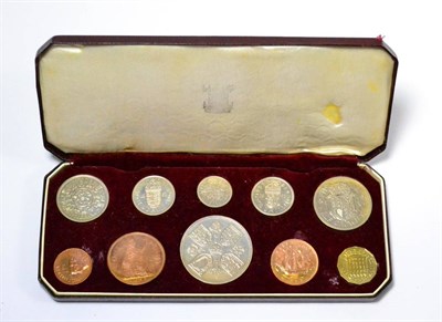 Lot 61 - Proof Set 1953, 10 coins farthing to crown, very light toning on all coins, in CofI, UNC