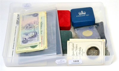 Lot 169 - Miscellaneous Coins & Banknotes including: silver proof crown 1977 no cert, in CofI, FDC, 2 x...