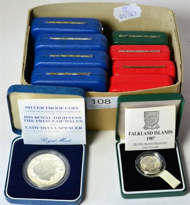 Lot 108 - 9 x UK Silver Proofs comprising; 5 x crowns: 1977(x4) & 1981, with certs, in CofI, FDC; £1...