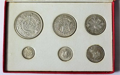 Lot 170 - George V, Silver Proof Set 1927, 6 x new design coins comprising: crown (wreath type),...