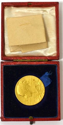 Lot 281 - Victoria, Diamond Jubilee Gold Medal 1897, official RM issue by de Saulles, small size (26mm),...