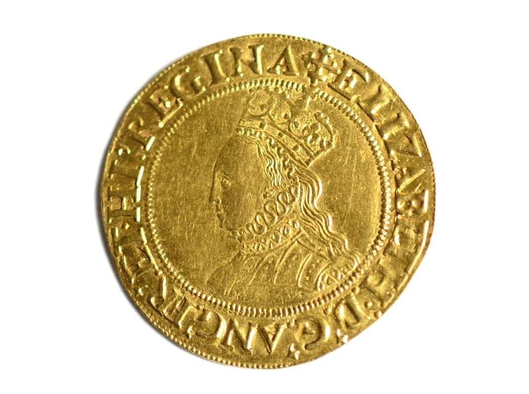 Lot 31 - Elizabeth I Gold Half Pound, London Mint, MM cross crosslet; obv. ELIZABETH D G ANG FR ET HI REGINA