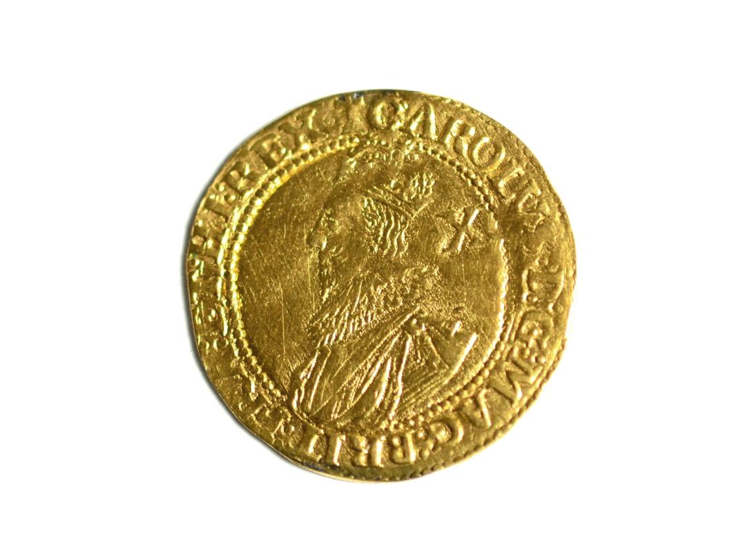 Lot 32 - Charles I, Gold Double-Crown, Tower Mint under King, MM Cross Calvary (1625-26); obv. CAROLVS D...