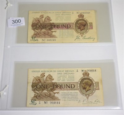 Lot 300 - 4 x Treasury Notes comprising: £1 Bradbury, third issue (January 1917) F/37, vertical &...