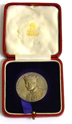 Lot 305 - Investiture of Edward, Prince of Wales 1911, official commemorative silver medal by W Goscombe...