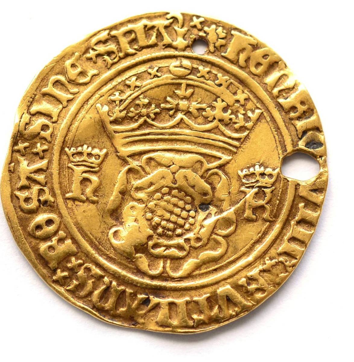 Lot 4 - Henry VIII Gold Crown of the Double Rose, second coinage (1526-44), MM rose; obv. HENRIC VIII...