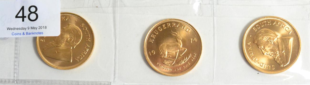 Lot 48 - South Africa 3 x Krugerrands 1974, each 1oz fine gold,  BU