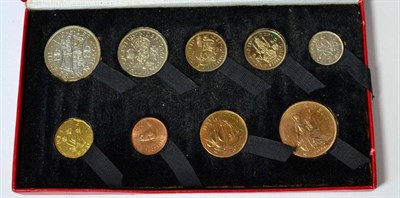 Lot 132 - George VI Proof Set 1950, 9 coins farthing to halfcrown, in red BofI, some light toning o/wise FDC