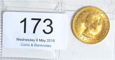 Lot 173 - Elizabeth II, Sovereign 1968 EF