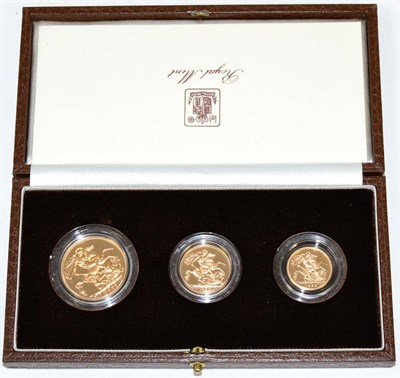 Lot 207 - UK 3-Coin Gold Proof Set 1983 comprising: £2, sovereign & half sovereign, with cert, in...