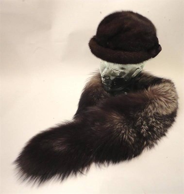 Lot 1118 - Two Fox Fur Stoles, Mink Stole and a Hat (4)