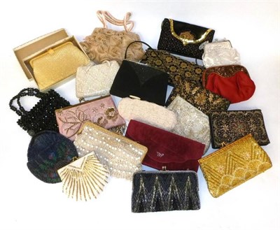 Lot 1189 - Assorted 20th Century Evening Bags and Purses, including beaded and sequin examples (20)