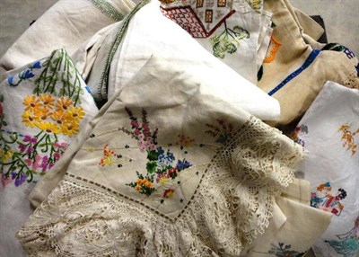 Lot 1024 - Assorted 20th Century Embroidered Linen and Textiles, coloured linen hem-stitched sheets, and other