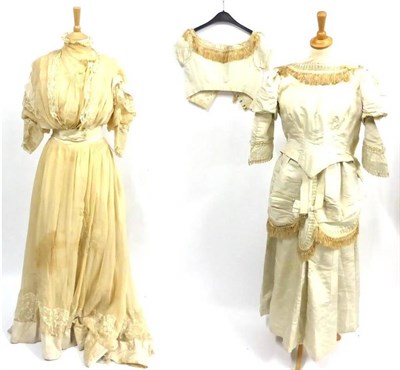 Lot 125 - Edwardian Cream Cotton Muslin Two Piece comprising a fitted bodice with v-shaped lace mount and...