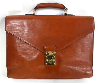 Lot 2166 - Louis Vuitton Briefcase/Document Bag in tan textured leather with leather carrying handle, gilt...