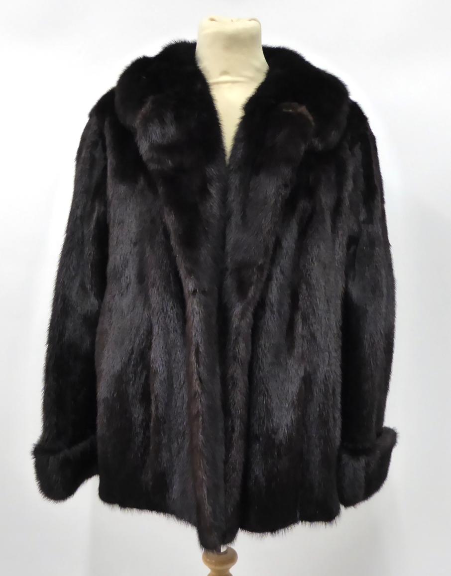 Short black mink outlet jacket