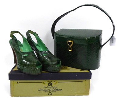 Lot 2263 - Marshall Field & Co Green Snakeskin Leather Hard Cased Handbag with handle, hinged cover with...