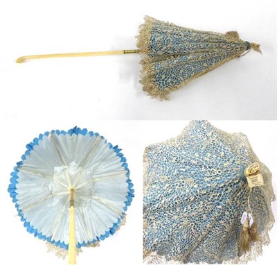 Lot 2052 - Early 19th Century Small Folding Carriage Parasol, cream needle lace cover lined with turquoise...