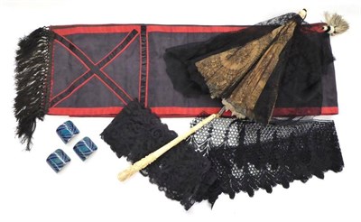 Lot 2086 - 19th Century Black Lace Folding Parasol, double lined in cream silk with honey silk, wooden...