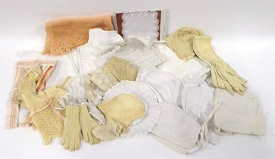 Lot 2091 - Quantity of Late 19th / Early 20th Century Children's Garments, mainly knitted, including...
