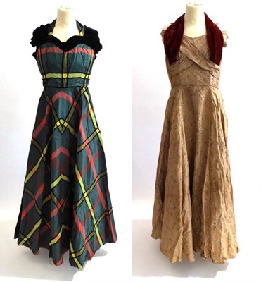 Lot 2146 - Circa 1950s Evening Dress, in a green ground checked silk, with sweetheart bodice with black velvet