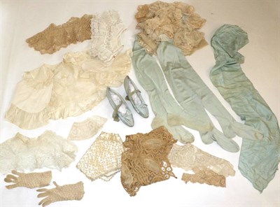 Lot 2245 - Assorted 19th Century and Later White and Cream Lace, comprising collars, stoles, Maltese lace...