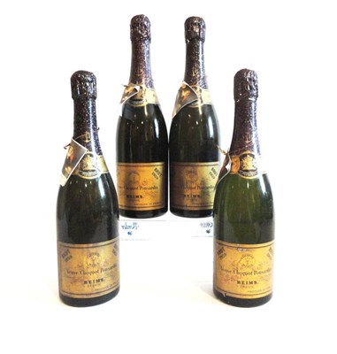 Lot 179 - Veuve Clicquot Gold Label 1959, vintage champagne (x4) (four bottles) U: 2x 1cm 2x 0.7cm