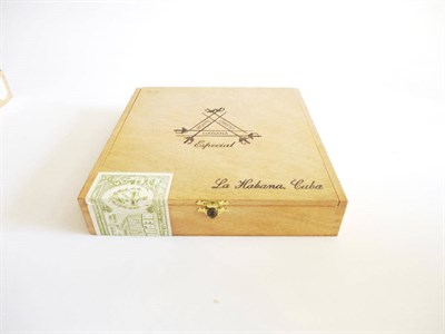 Lot 288 - A Box of 25 Montecristo Especial 7.5" Cigars