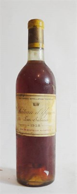 Lot 105 - Chateau d'Yquem 1958, Sauternes U: very top shoulder