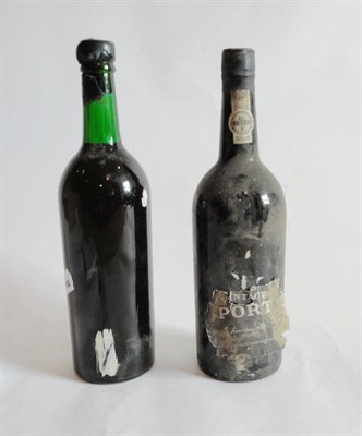 Lot 174 - Unknown 1940, vintage port, and Dow 1963, vintage port (two bottles)